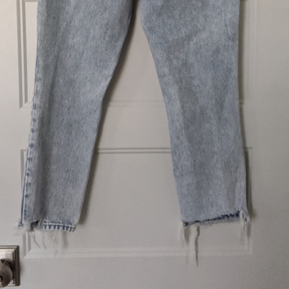 Abercrombie and Fitch Mom Jeans - Picture 5 of 5